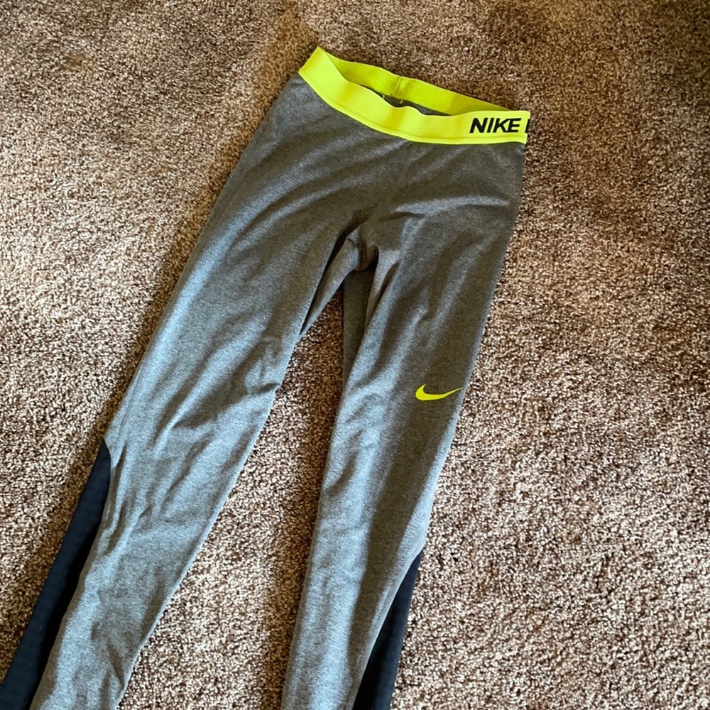 Nike pro leggings